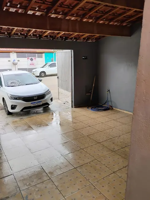 Foto 4 de Casa com 2 quartos à venda, 64m2 em Residencial Estoril, Taubate - SP