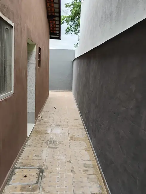 Foto 3 de Casa com 2 quartos à venda, 64m2 em Residencial Estoril, Taubate - SP