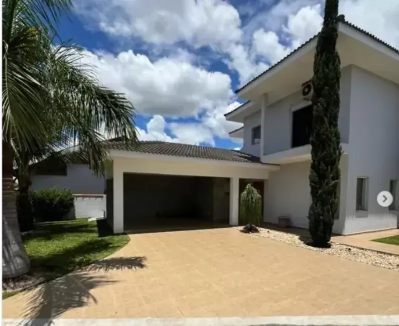 Foto 1 de Casa de Condomínio com 3 quartos à venda, 324m2 em Pindamonhangaba - SP