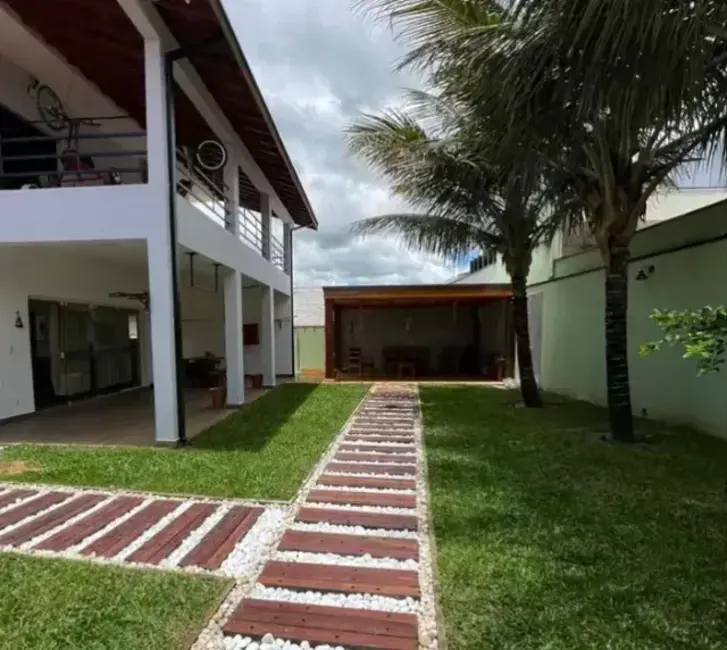 Foto 6 de Casa de Condomínio com 3 quartos à venda, 324m2 em Pindamonhangaba - SP