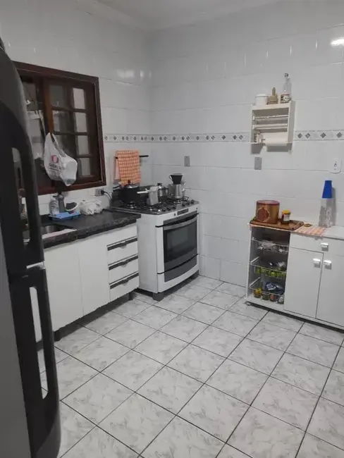 Foto 4 de Casa com 2 quartos à venda, 94m2 em Vila Rica, Pindamonhangaba - SP