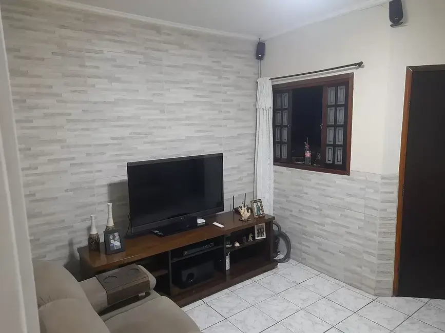 Foto 1 de Casa com 2 quartos à venda, 94m2 em Vila Rica, Pindamonhangaba - SP