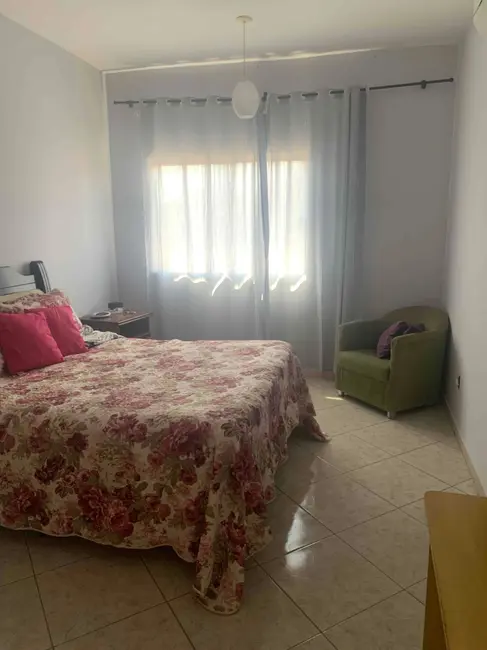 Foto 8 de Casa com 5 quartos à venda, 260m2 em Residencial Campo Belo, Pindamonhangaba - SP