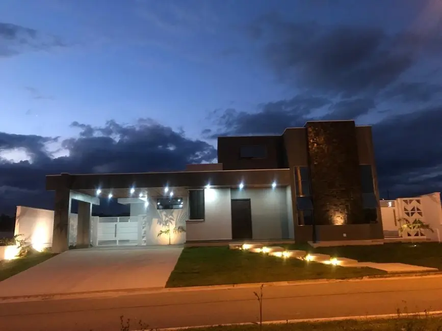 Foto 7 de Casa com 3 quartos à venda, 270m2 em Nossa Senhora do Perpétuo Socorro, Pindamonhangaba - SP