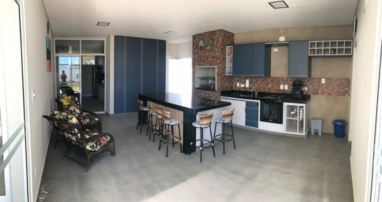 Foto 9 de Casa com 3 quartos à venda, 270m2 em Nossa Senhora do Perpétuo Socorro, Pindamonhangaba - SP