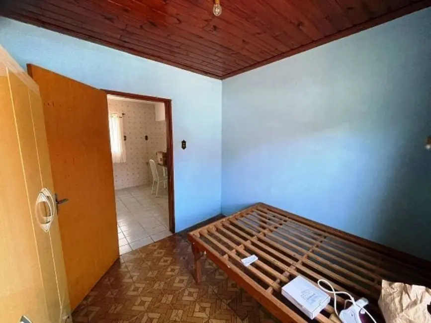 Foto 6 de Casa com 3 quartos à venda, 173m2 em Jardim Maria Emília, Pindamonhangaba - SP