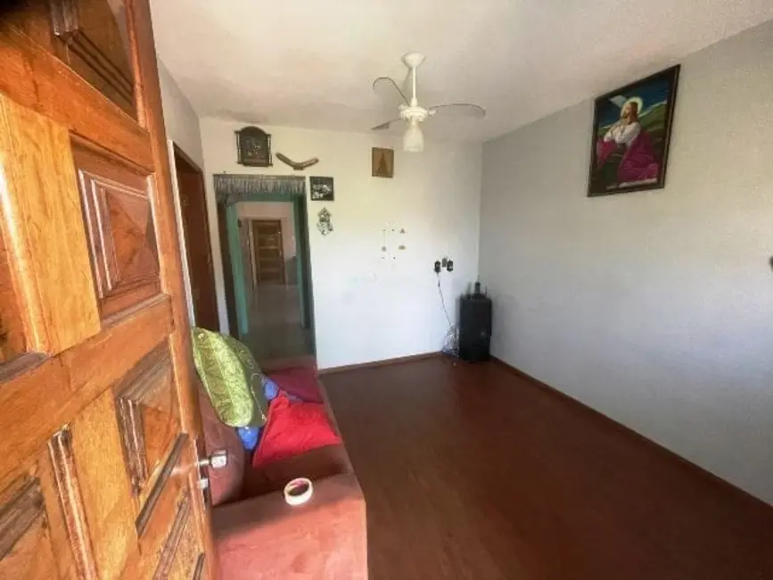 Foto 7 de Casa com 3 quartos à venda, 173m2 em Jardim Maria Emília, Pindamonhangaba - SP