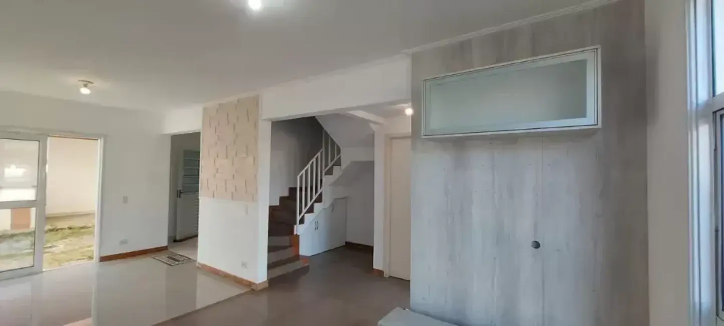 Foto 1 de Casa de Condomínio com 3 quartos à venda, 92m2 em Loteamento Alfredo Abilio Flores, Pindamonhangaba - SP
