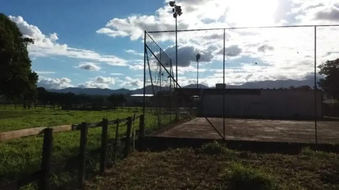 Foto 8 de Chácara à venda, 390m2 em Tremembe - SP