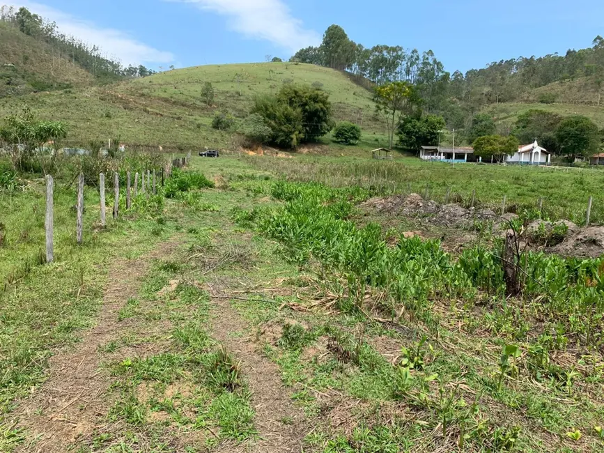 Foto 17 de Chácara à venda em Pindamonhangaba - SP