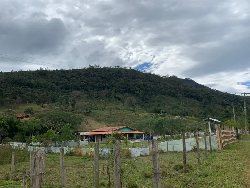 Foto 9 de Chácara à venda em Pindamonhangaba - SP
