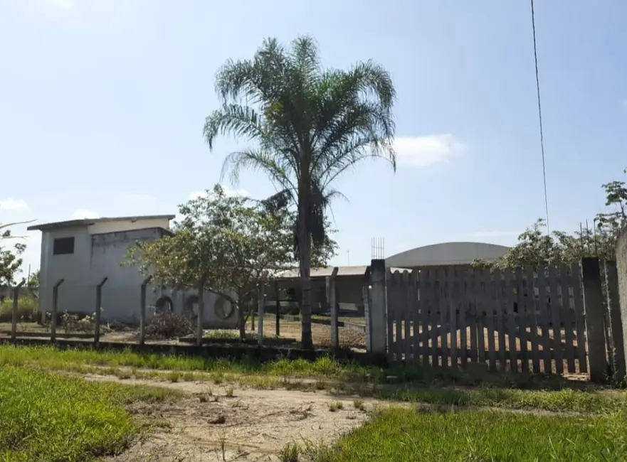 Foto 3 de Chácara com 1 quarto à venda, 350m2 em Mandú, Pindamonhangaba - SP