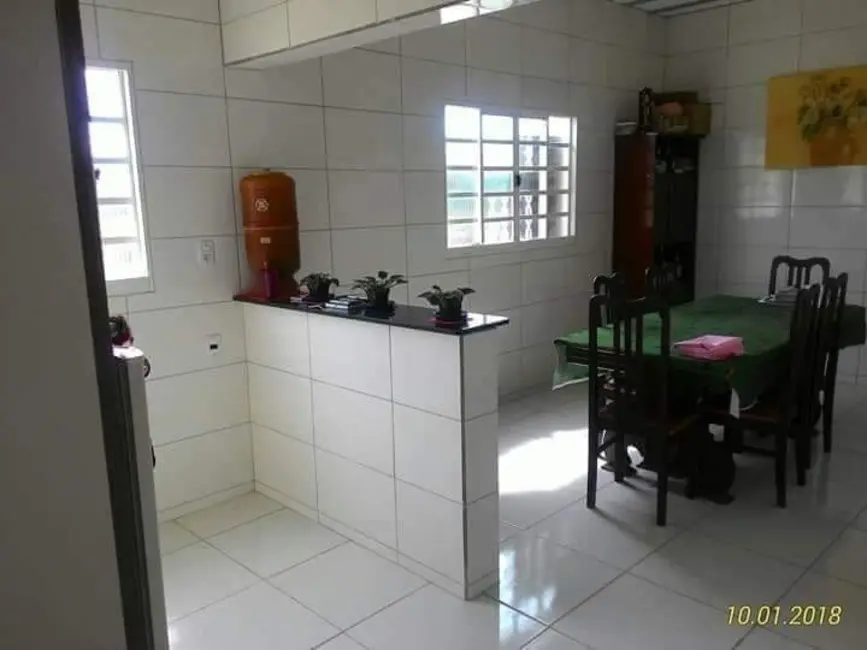 Foto 1 de Chácara com 2 quartos à venda, 2000m2 em Piracuama, Pindamonhangaba - SP