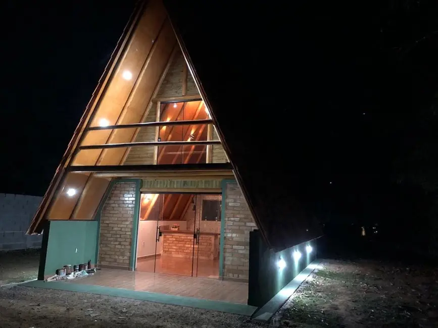 Foto 2 de Chácara com 2 quartos à venda, 80m2 em Goiabal, Pindamonhangaba - SP