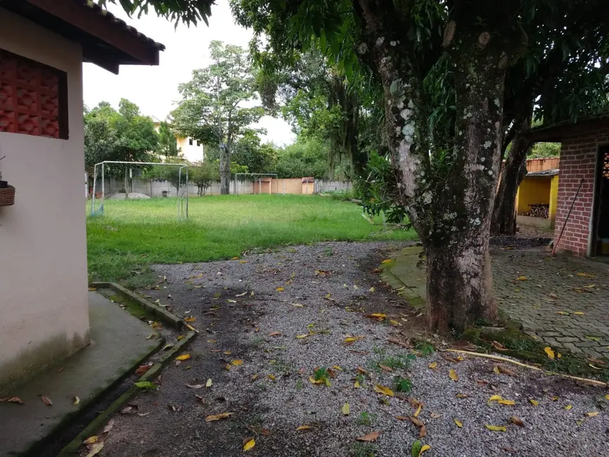 Foto 2 de Chácara com 4 quartos à venda, 480m2 em Pindamonhangaba - SP