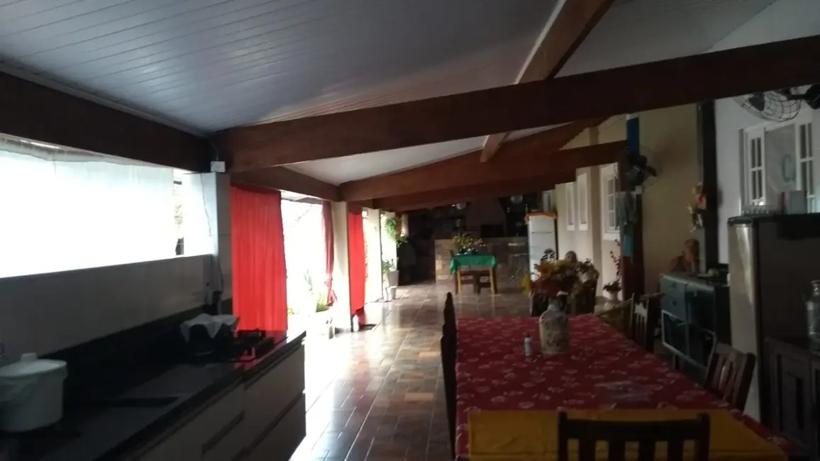 Foto 5 de Chácara com 3 quartos à venda, 260m2 em Tremembe - SP