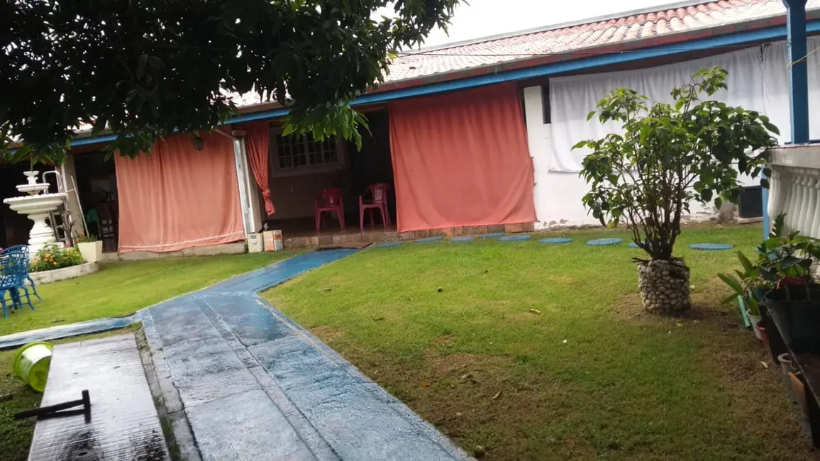 Foto 4 de Chácara com 3 quartos à venda, 260m2 em Tremembe - SP