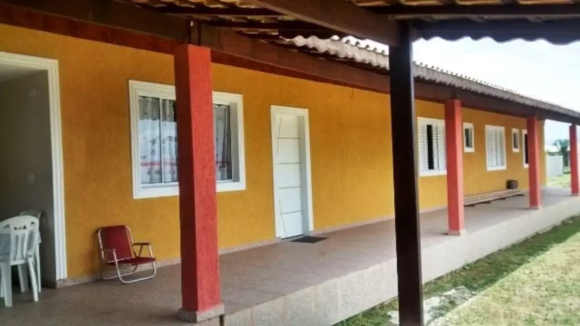 Foto 2 de Chácara com 3 quartos à venda, 370m2 em Mandú, Pindamonhangaba - SP