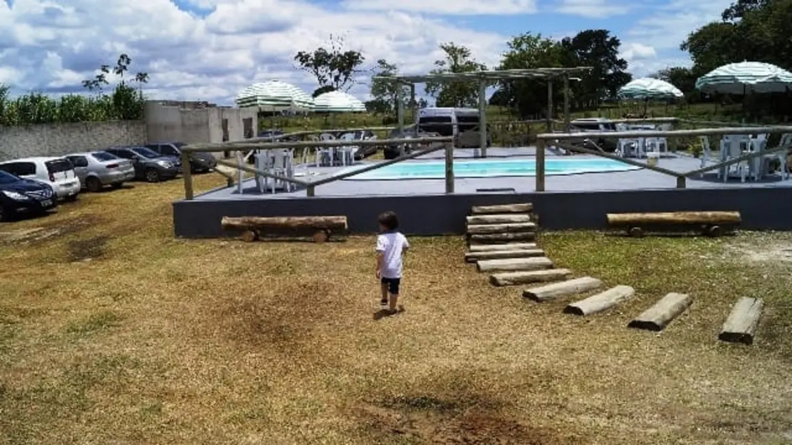 Foto 5 de Chácara com 3 quartos à venda, 370m2 em Mandú, Pindamonhangaba - SP