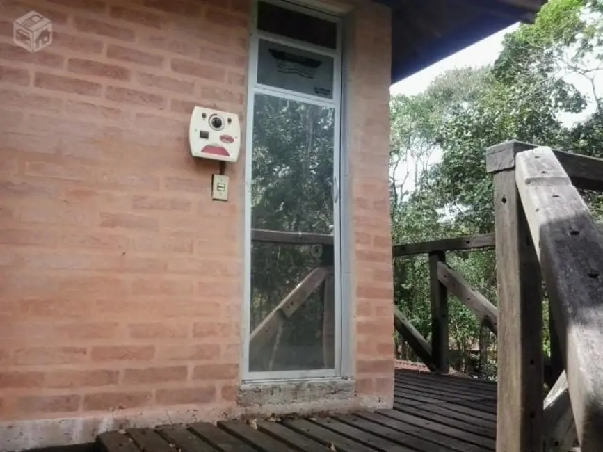 Foto 3 de Sítio / Rancho com 4 quartos à venda, 350m2 em Santo Antonio Do Pinhal - SP