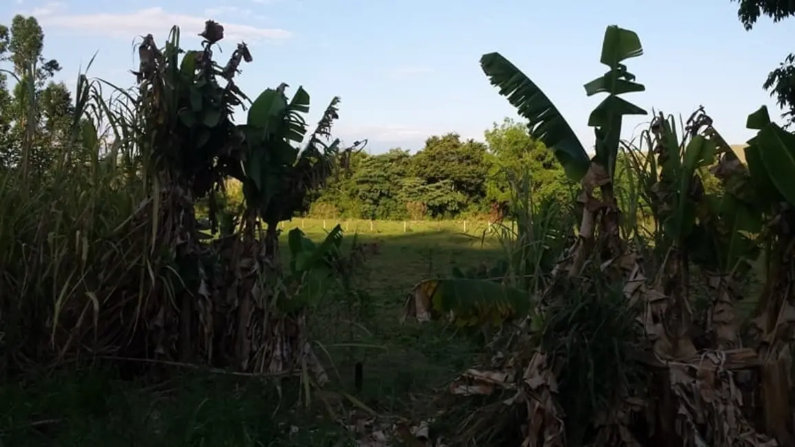 Foto 1 de Chácara à venda, 1550m2 em Granjas Rurais Reunidas São Judas Tadeu, Taubate - SP