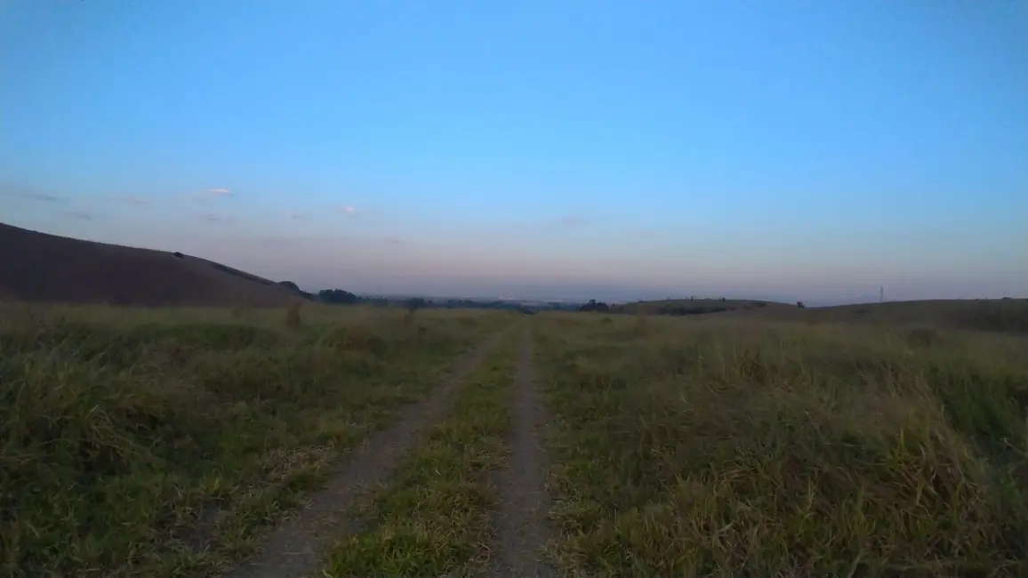 Foto 4 de Chácara à venda em Piracuama, Pindamonhangaba - SP