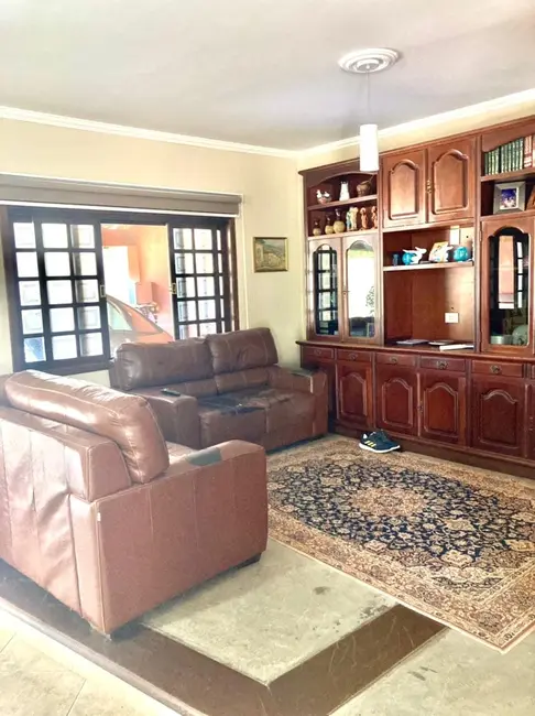 Chácara com 3 quartos à venda, 240m2 em Pinhão, Taubate - SP - imagem 8 Foto 8 de Chácara com 3 quartos à venda, 240m2 em Pinhão, Taubate - SP