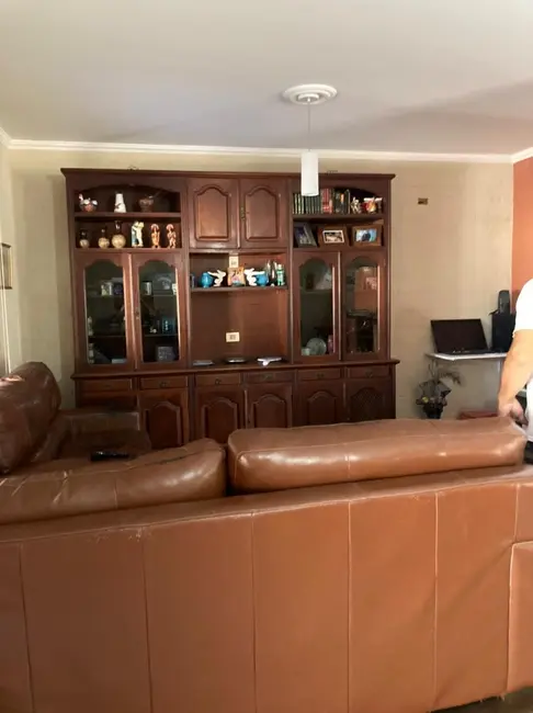 Chácara com 3 quartos à venda, 240m2 em Pinhão, Taubate - SP - imagem 6 Foto 6 de Chácara com 3 quartos à venda, 240m2 em Pinhão, Taubate - SP