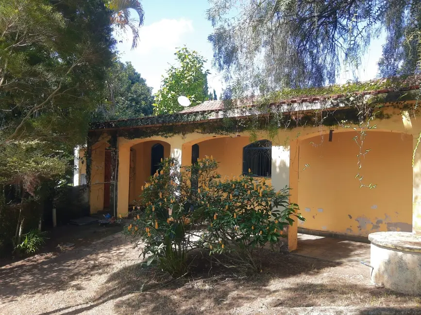 Foto 9 de Chácara com 3 quartos à venda, 220m2 em Piracangaguá, Taubate - SP