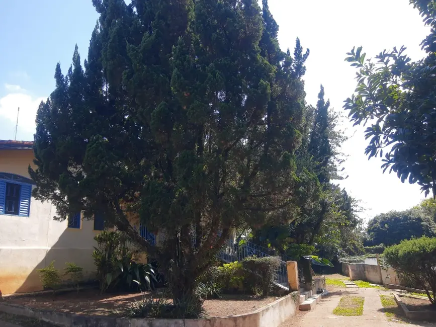 Foto 5 de Chácara com 3 quartos à venda, 220m2 em Piracangaguá, Taubate - SP