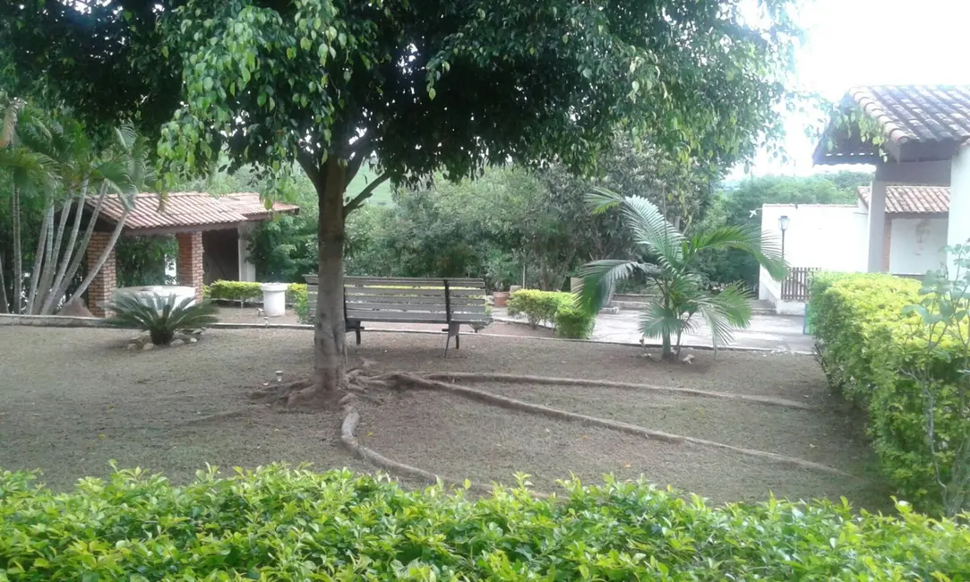 Foto 4 de Chácara com 2 quartos à venda, 450m2 em Pindamonhangaba - SP