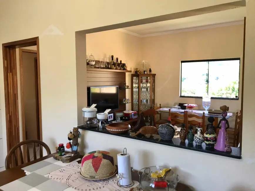 Foto 8 de Chácara com 4 quartos à venda em Santa Luzia Rural, Taubate - SP