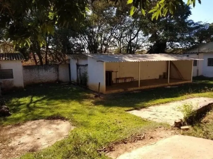 Foto 4 de Chácara com 3 quartos à venda, 1065m2 em Guaratingueta - SP