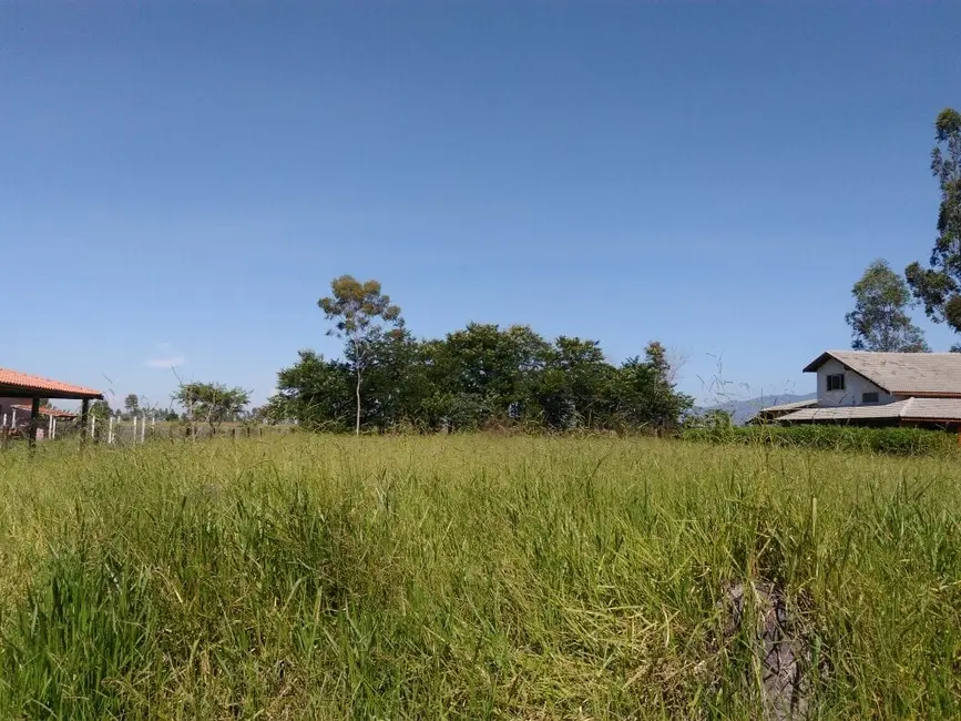Foto 2 de Chácara à venda, 1000m2 em Piracuama, Pindamonhangaba - SP