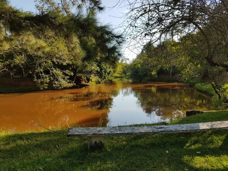 Foto 3 de Chácara com 1 quarto à venda, 30000m2 em Pindamonhangaba - SP