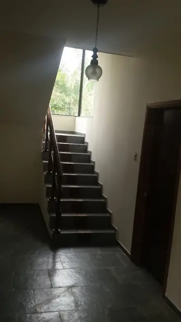 Chácara com 3 quartos à venda, 300m2 em Pindamonhangaba - SP - imagem 6 Foto 6 de Chácara com 3 quartos à venda, 300m2 em Pindamonhangaba - SP