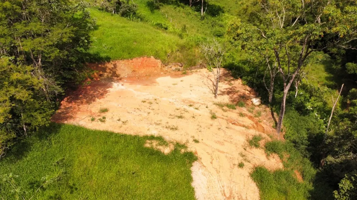 Foto 5 de Chácara à venda, 2000m2 em Pindamonhangaba - SP