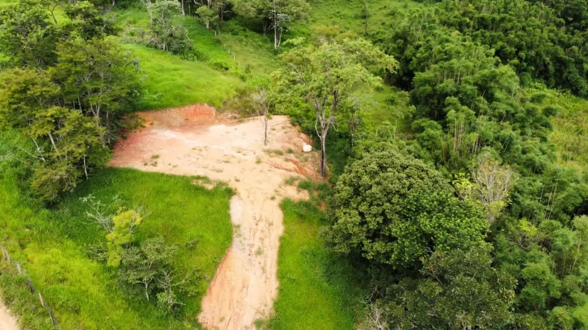 Foto 26 de Chácara à venda, 2000m2 em Pindamonhangaba - SP