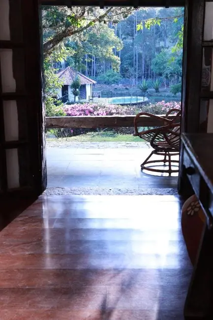 Foto 5 de Sítio / Rancho com 8 quartos à venda, 1000m2 em Sao Jose Dos Campos - SP