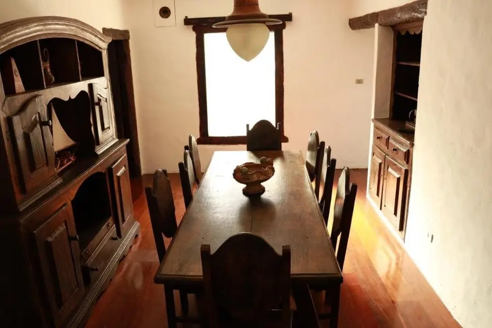 Foto 4 de Sítio / Rancho com 8 quartos à venda, 1000m2 em Sao Jose Dos Campos - SP