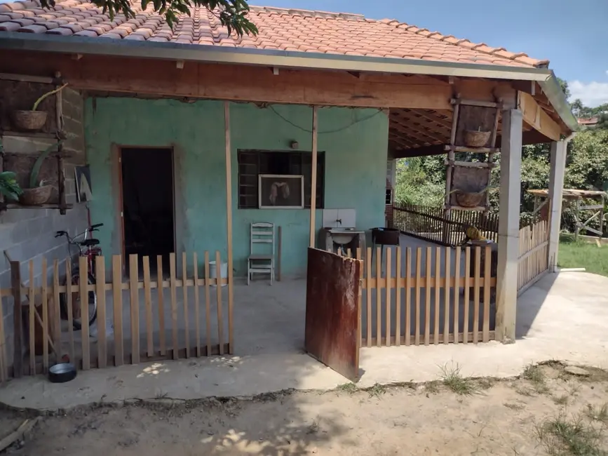 Foto 1 de Chácara com 2 quartos à venda, 1200m2 em Jardim Vista Alegre, Guaratingueta - SP
