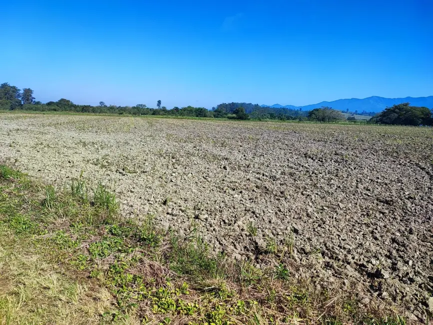 Chácara à venda, 24500m2 em Bom Sucesso, Pindamonhangaba - SP - imagem 5 Foto 5 de Chácara à venda, 24500m2 em Bom Sucesso, Pindamonhangaba - SP