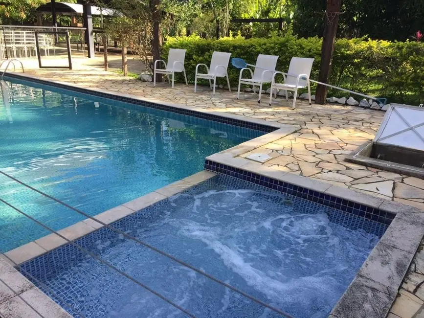 Foto 3 de Chácara com 5 quartos à venda, 400m2 em Bom Sucesso, Pindamonhangaba - SP