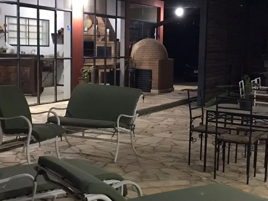 Foto 4 de Chácara com 5 quartos à venda, 400m2 em Bom Sucesso, Pindamonhangaba - SP