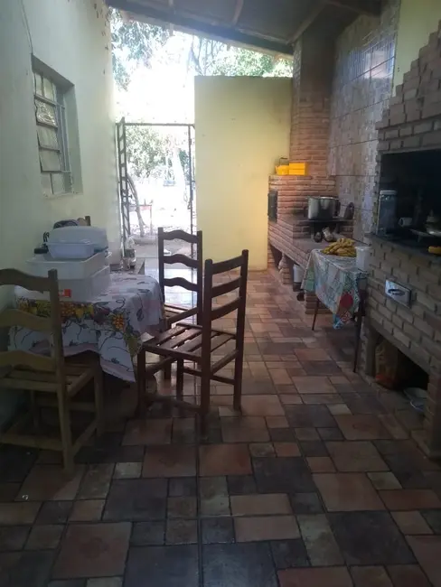 Foto 2 de Chácara com 3 quartos à venda, 3000m2 em Goiabal, Pindamonhangaba - SP