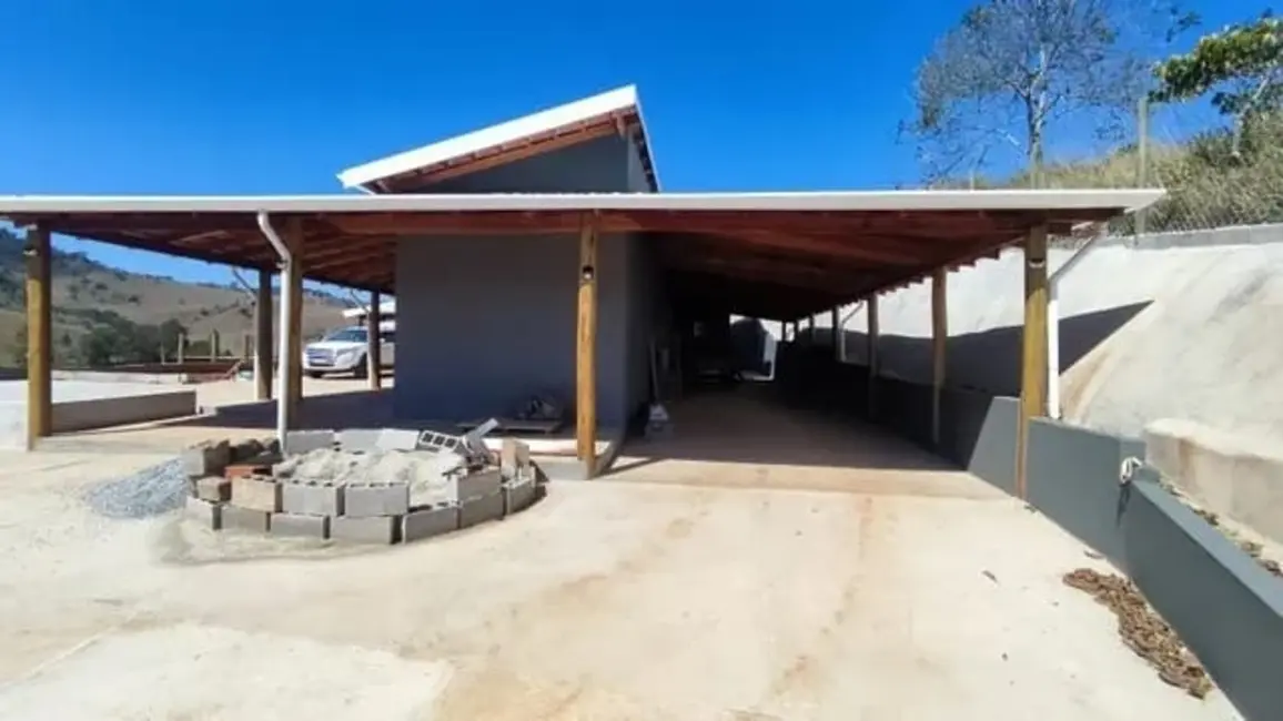 Foto 3 de Chácara com 3 quartos à venda em Santa Luzia Rural, Taubate - SP