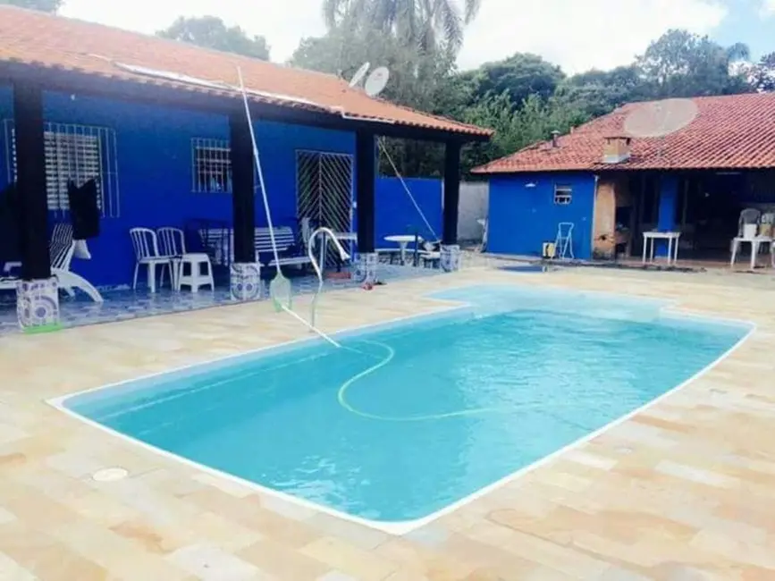 Foto 4 de Chácara com 2 quartos à venda, 2700m2 em Guaratingueta - SP