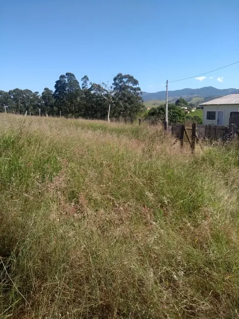 Foto 4 de Chácara à venda, 1500m2 em Piracangaguá, Taubate - SP