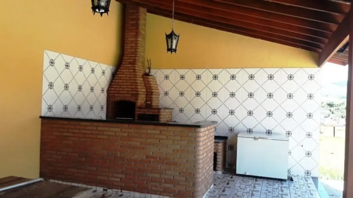 Foto 4 de Chácara com 3 quartos à venda, 250m2 em Goiabal, Pindamonhangaba - SP