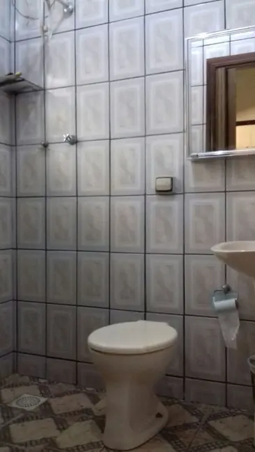 Foto 1 de Sítio / Rancho com 5 quartos à venda, 237m2 em Guaratingueta - SP